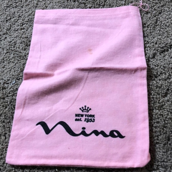 Red heels - Picture 4 of 6